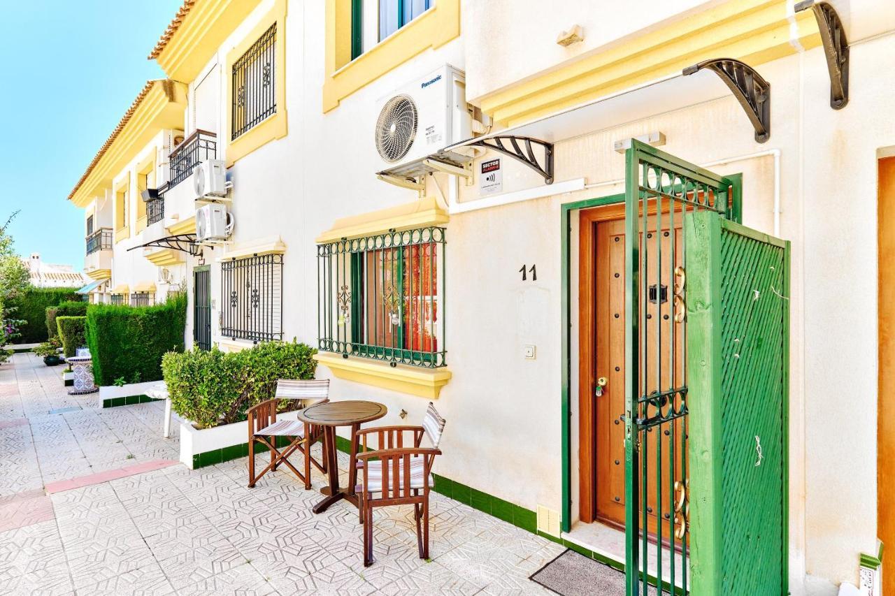 Espanhouse Sonia In La Zenia Playas De Orihuela Eksteriør billede
